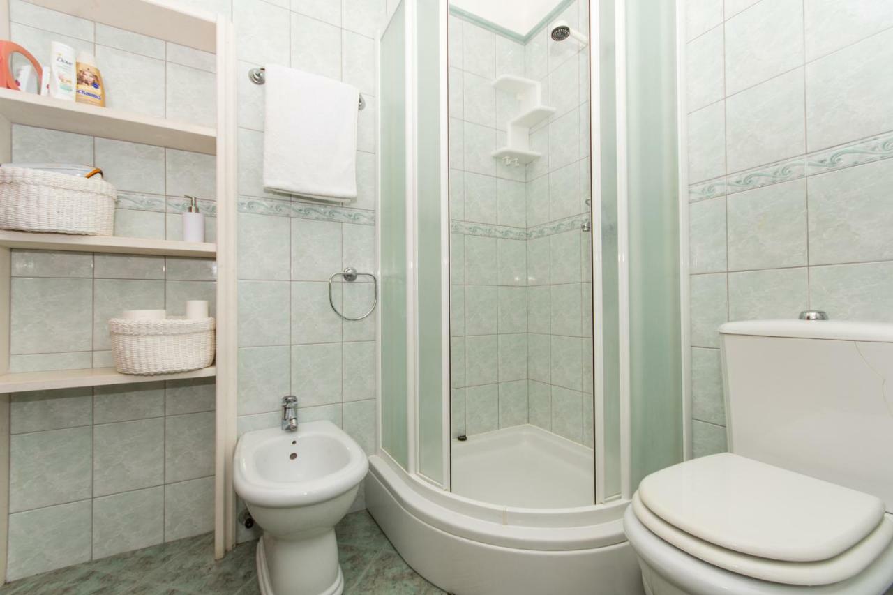Apartman Mina โตรกีร์ ภายนอก รูปภาพ